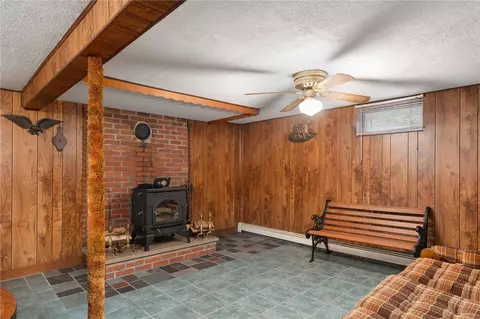 70 Silver Spring Ave, Riverside, RI 02915 photo 25