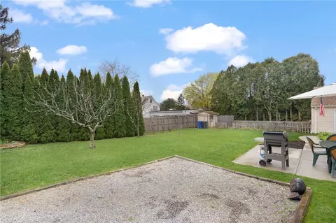 70 Silver Spring Ave, Riverside, RI 02915 photo 40
