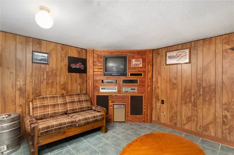 70 Silver Spring Ave, Riverside, RI 02915 photo 24