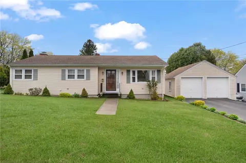70 Silver Spring Ave, Riverside, RI 02915