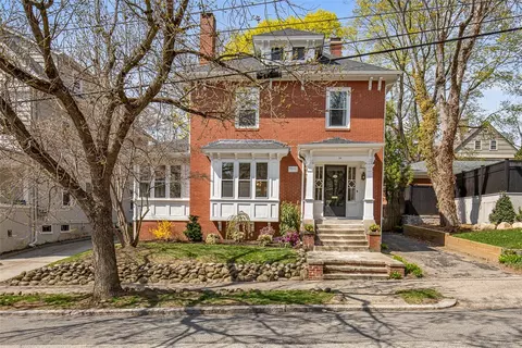 58 Cole Ave, Providence, RI 02906