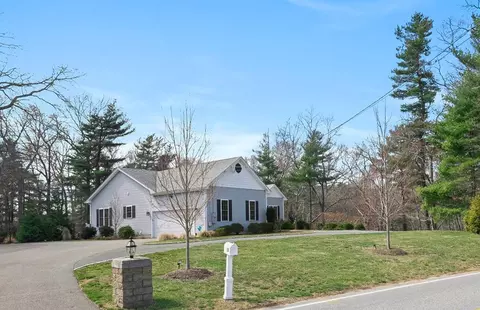 120 South Rd, East Greenwich, RI 02818