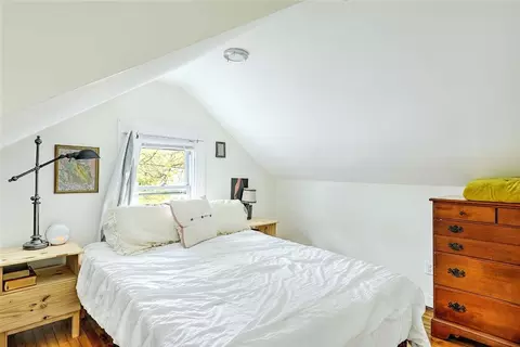 Bedroom - 5 Oakside St, Warwick, RI 02889 photo 1 of 2