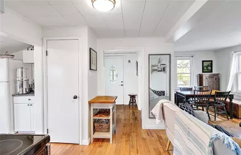 Entry Way - 5 Oakside St, Warwick, RI 02889 photo 1 of 3