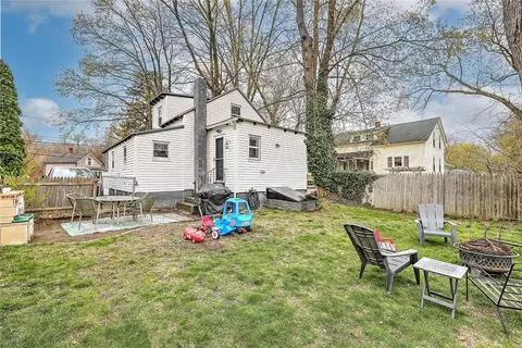 Exterior - 5 Oakside St, Warwick, RI 02889 photo 5 of 5