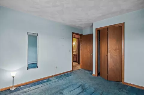 Bedroom - 33 Hawthorn Cir, Woonsocket, RI 02895 photo 3 of 6