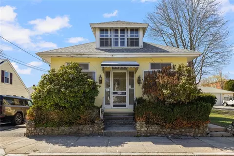 122 Cote Ave, Woonsocket, RI 02895