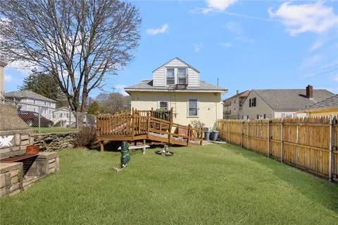 122 Cote Ave, Woonsocket, RI 02895 photo 3