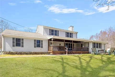 120 Old Mountain Trl, Richmond, RI 02892