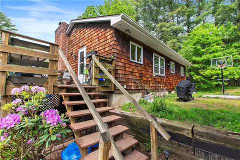 Exterior - 6466 Flat River Rd, Coventry, RI 02827 photo 5 of 7
