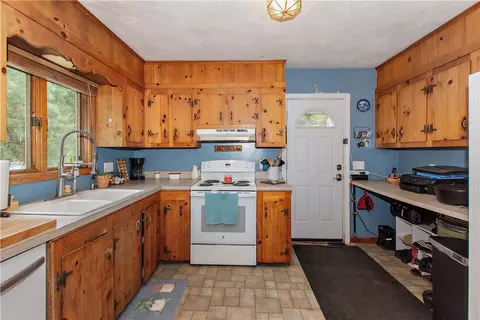 Kitchen - 6466 Flat River Rd, Coventry, RI 02827 photo 2 of 2