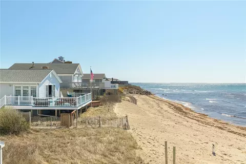991 Matunuck Beach Rd, South Kingstown, RI 02879
