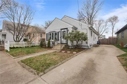 51 Naples Ave, Providence, RI 02908