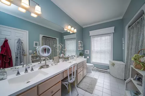 Bath - 9 Lancaster Rd, Westerly, RI 02891 photo 1 of 5