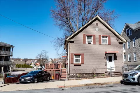 521 Front St, Woonsocket, RI 02895