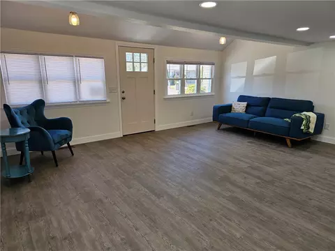 122 Tiernan Ave, Warwick, RI 02886