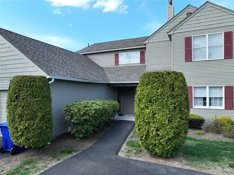 59 Saddle Grn #A, North Providence, RI 02904