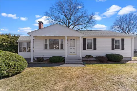 227 Beacon Ave, Woonsocket, RI 02895
