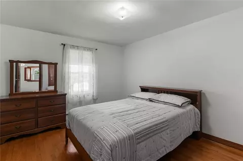 Bedroom - 227 Beacon Ave, Woonsocket, RI 02895 photo 4 of 8