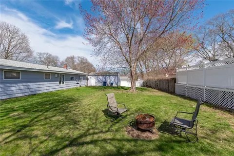 Exterior - 72 Flagg Ave, Warwick, RI 02886 photo 4 of 5