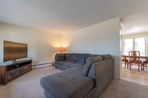 Living - 72 Flagg Ave, Warwick, RI 02886 photo 1 of 4