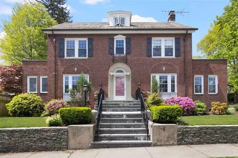 296 Taber Ave, Providence, RI 02906