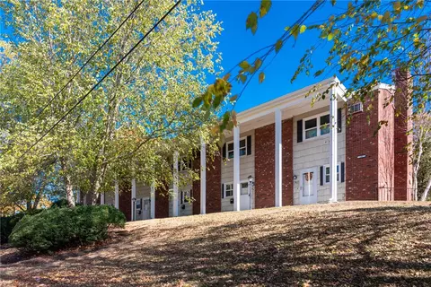 25 Crestview Dr #C, Westerly, RI 02891
