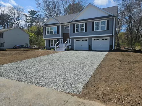 101 Baycliff Dr, East Greenwich, RI 02818