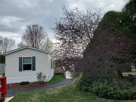 65 Wright Way, Coventry, RI 02816 photo 2