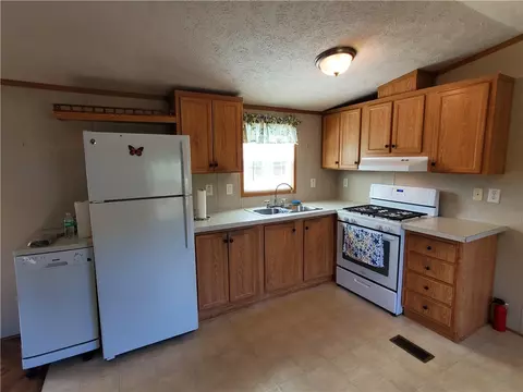 65 Wright Way, Coventry, RI 02816 photo 4