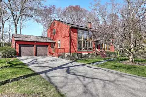 3 Katie Dr, Warren, RI 02885 photo 2