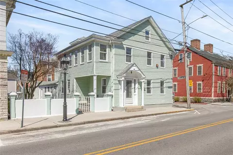 135 Water St, Warren, RI 02885