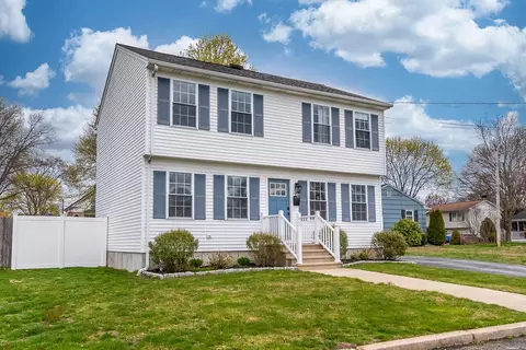 88 Sweet Meadow Dr, Cranston, RI 02920
