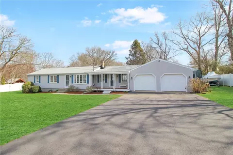 22 Green Ave, Pawcatuck, CT 06379