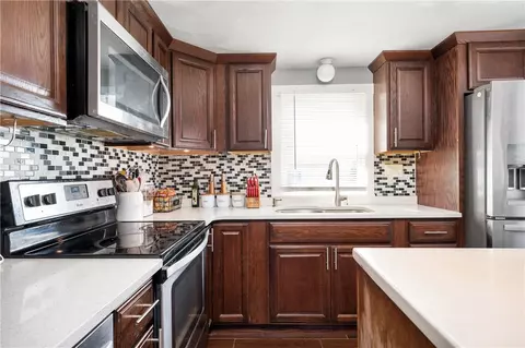 57 Guertin St, Woonsocket, RI 02895 photo 4