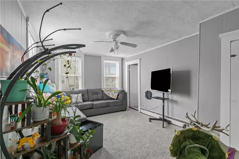 Living - 17 Easterbrooks Ave, Bristol, RI 02809 photo 1 of 3