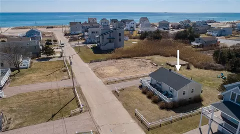16 Lawton Ave, Westerly, RI 02891