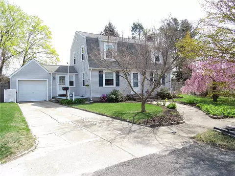 244 Harmony Ct, Warwick, RI 02889