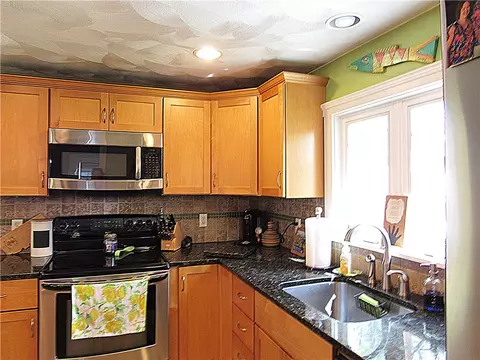 Kitchen - 244 Harmony Ct, Warwick, RI 02889 photo 3 of 3