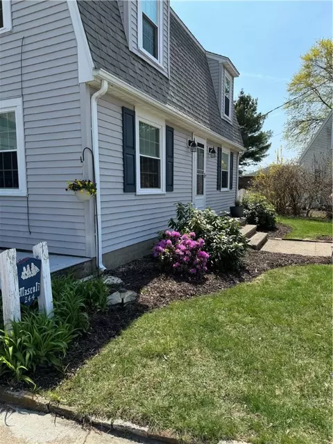 Exterior - 244 Harmony Ct, Warwick, RI 02889 photo 5 of 14