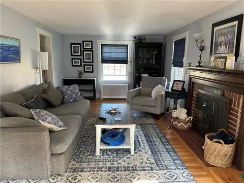 Living - 244 Harmony Ct, Warwick, RI 02889 photo 2 of 2