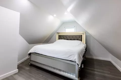 Bedroom - 838 Centerville Rd, Warwick, RI 02886 photo 1 of 3