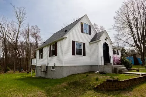 Exterior - 838 Centerville Rd, Warwick, RI 02886 photo 4 of 7