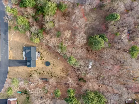 View/Area - 211 E Shore Dr, Coventry, RI 02816 photo 3 of 4