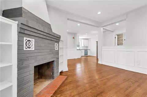 Living - 33 Grove Ave #2, Westerly, RI 02891 photo 2 of 7