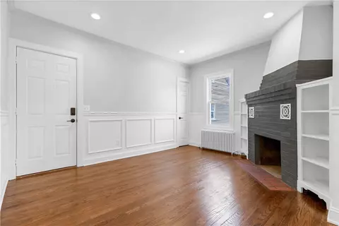 Living - 33 Grove Ave #2, Westerly, RI 02891 photo 4 of 7