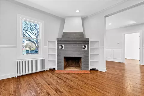 Living - 33 Grove Ave #2, Westerly, RI 02891 photo 3 of 7