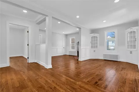 33 Grove Ave #2, Westerly, RI 02891