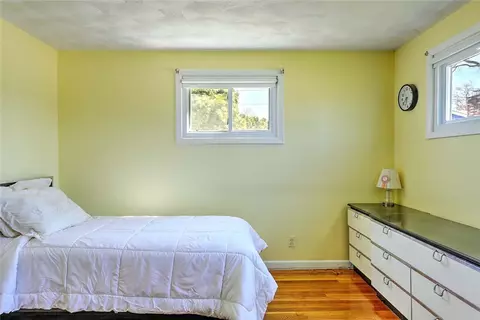 Bedroom - 40 Covington Dr, Warwick, RI 02886 photo 7 of 9
