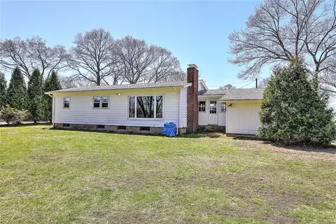 Exterior - 40 Covington Dr, Warwick, RI 02886 photo 10 of 10